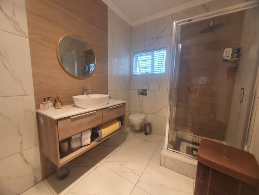 To Let 4 Bedroom Property for Rent in Nahoon Eastern Cape